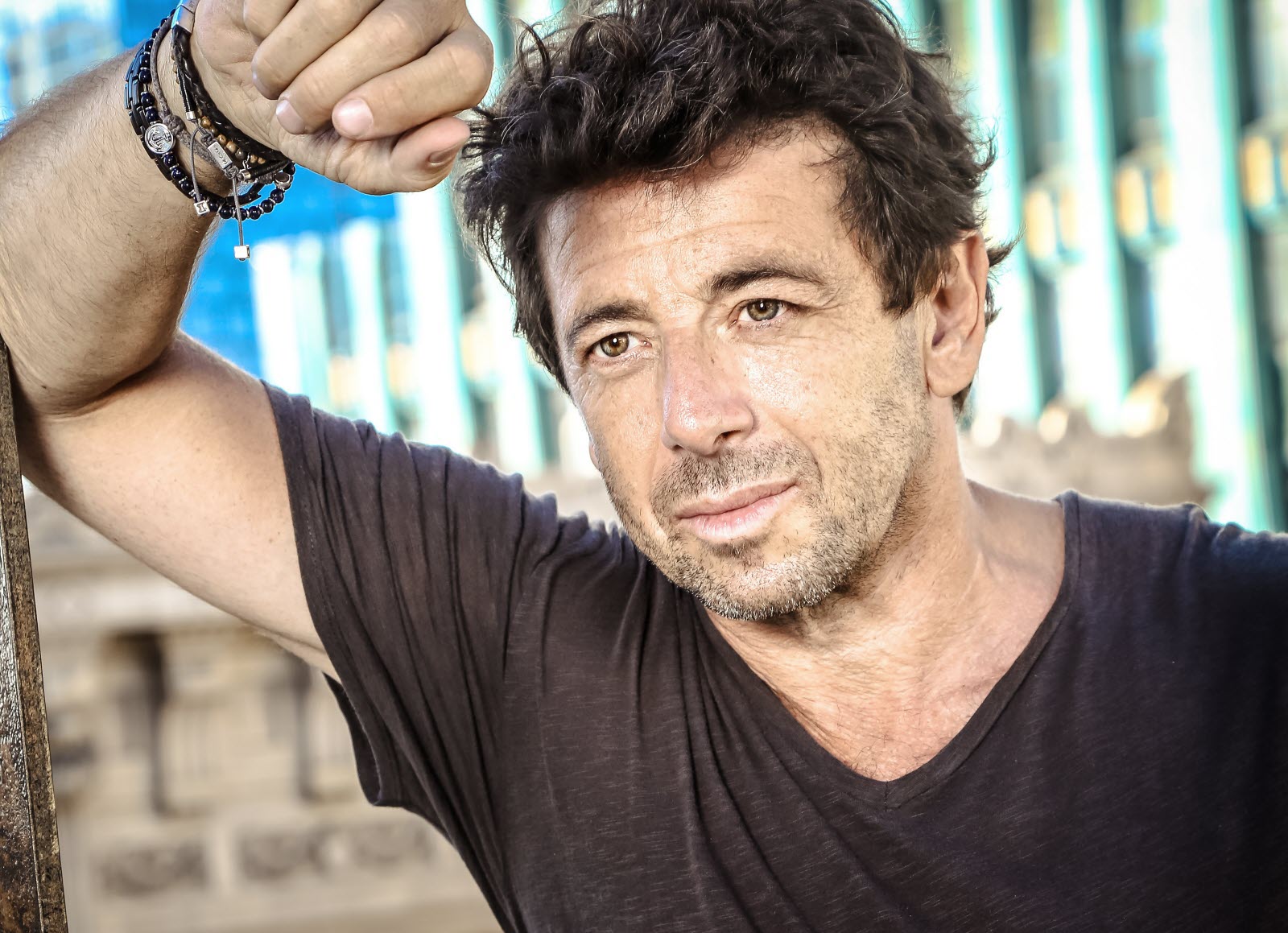 Patrick Bruel traité de "ringard" par les internautes !