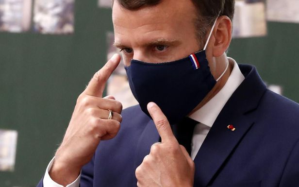 Port du masque : Emmanuel Macron pointé du doigt !