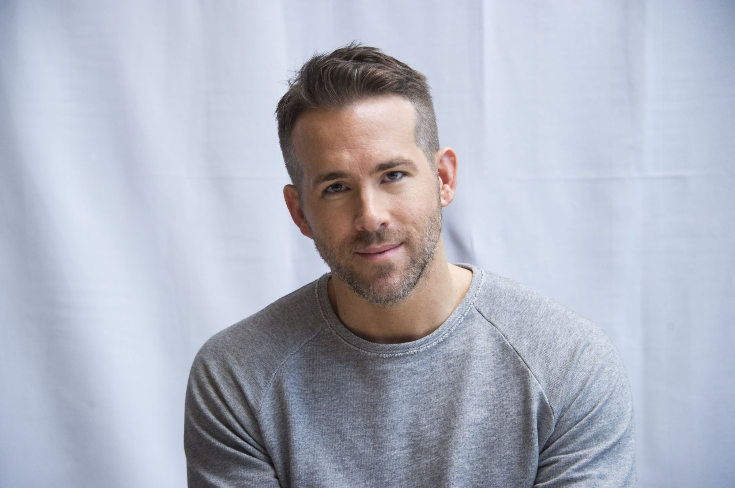 Ryan Reynolds : Son action drôle et généreuse pour son ancien lycée