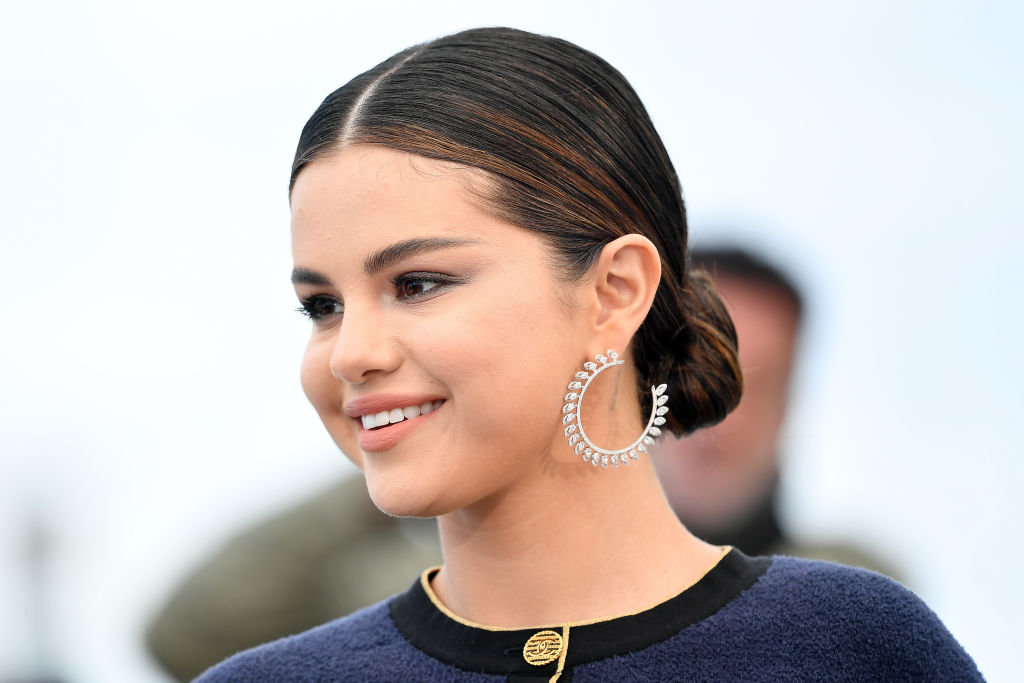 Selena Gomez délivre un message inspirant aux diplômés immigrés