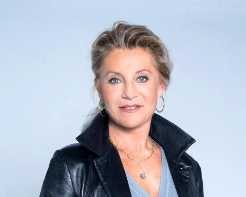 Sheila « traumatisée » par la presse people : Elle déclare la guerre !