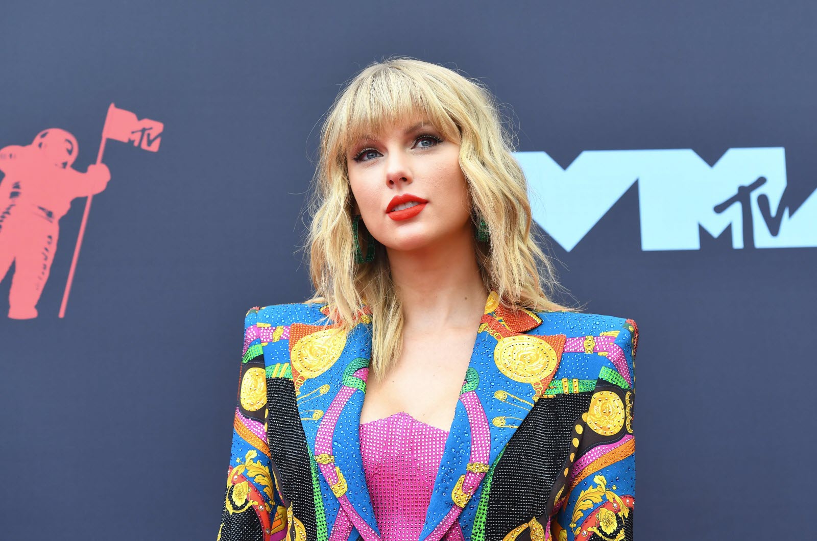 Taylor Swift reconnaissante : Son incroyable cadeau à une infirmière !