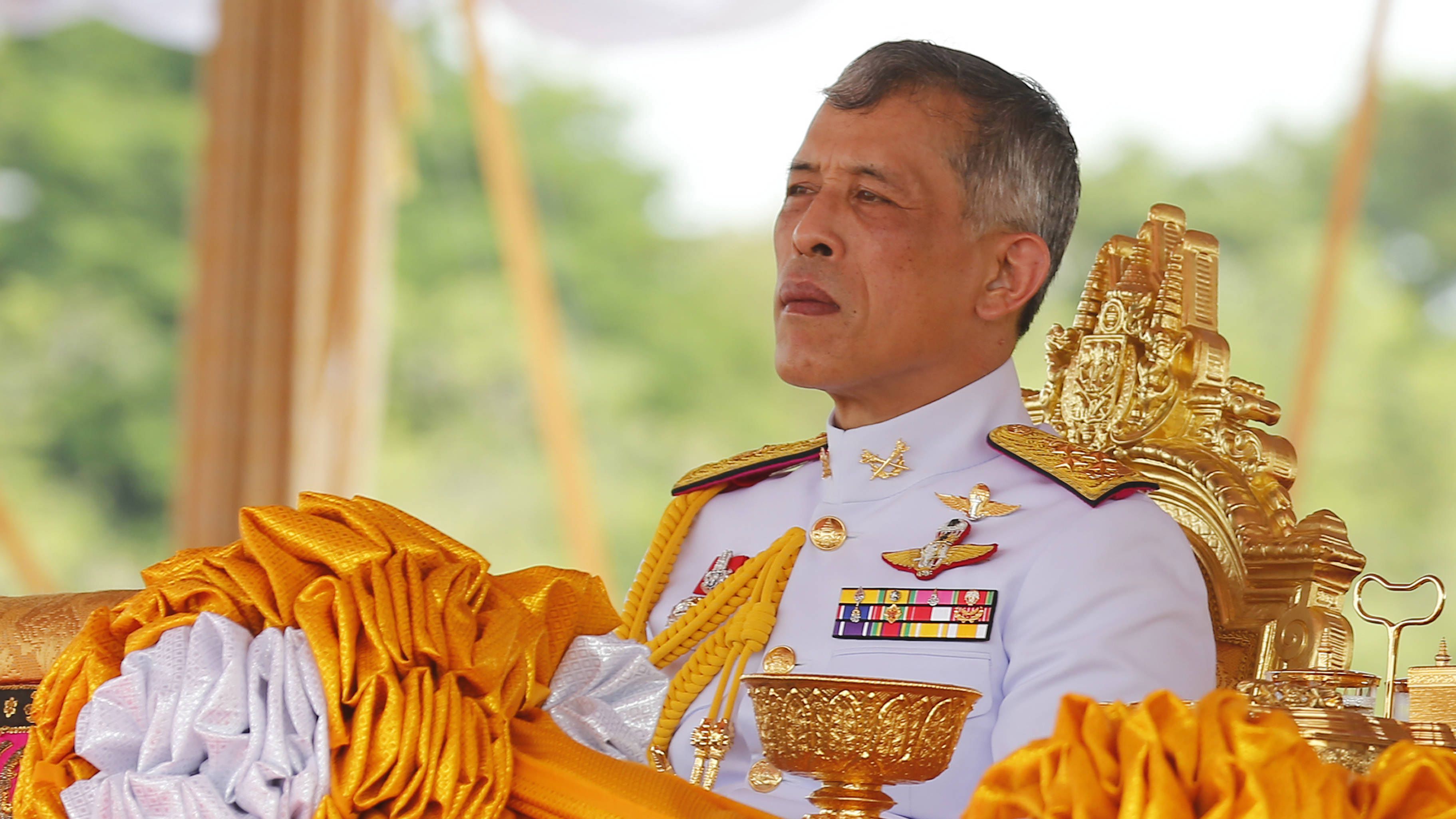 Thaïlande : Face aux critiques, le roi Rama X mise sur la propagande