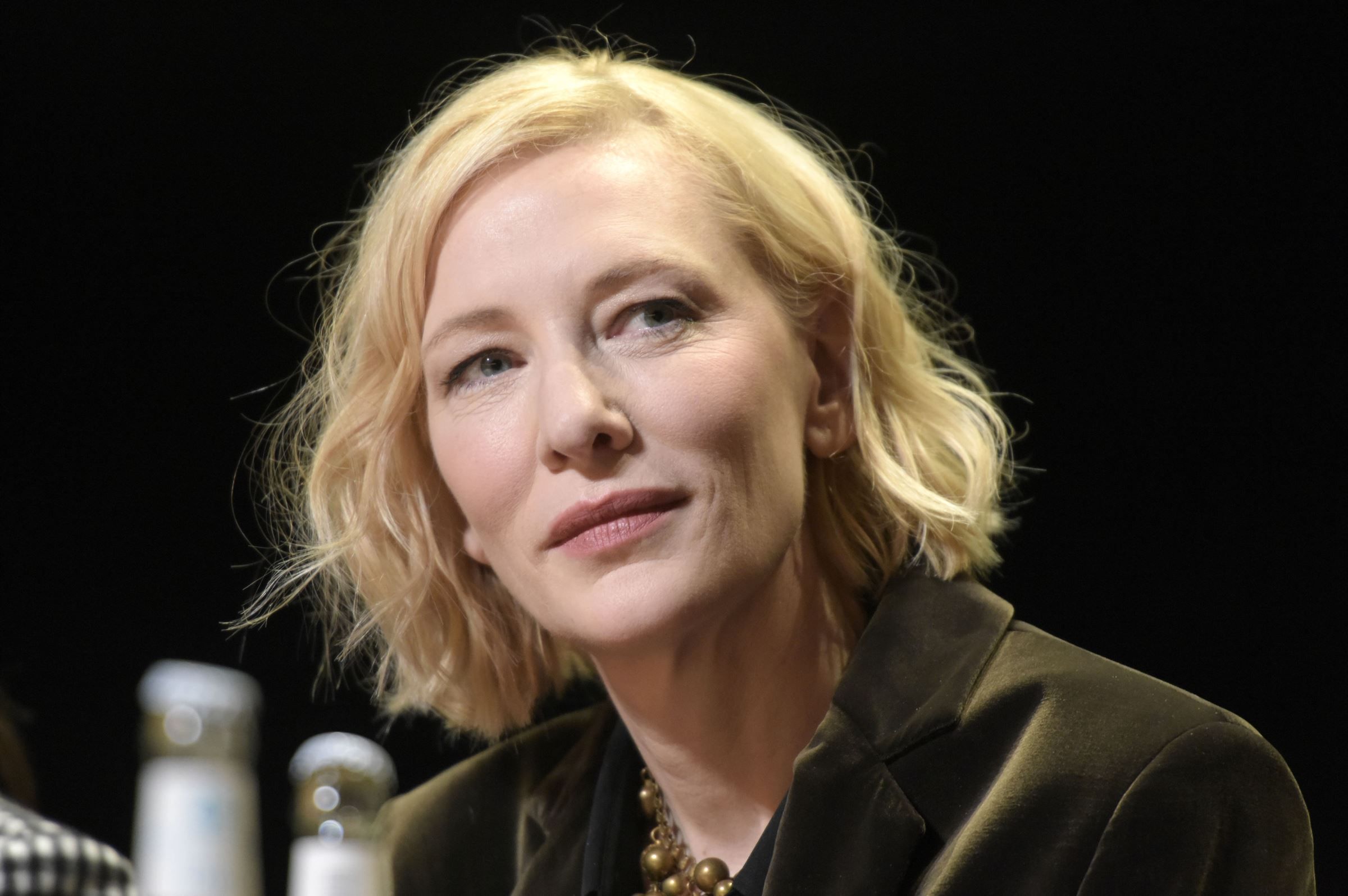 Cate Blanchett blessée par une tronçonneuse