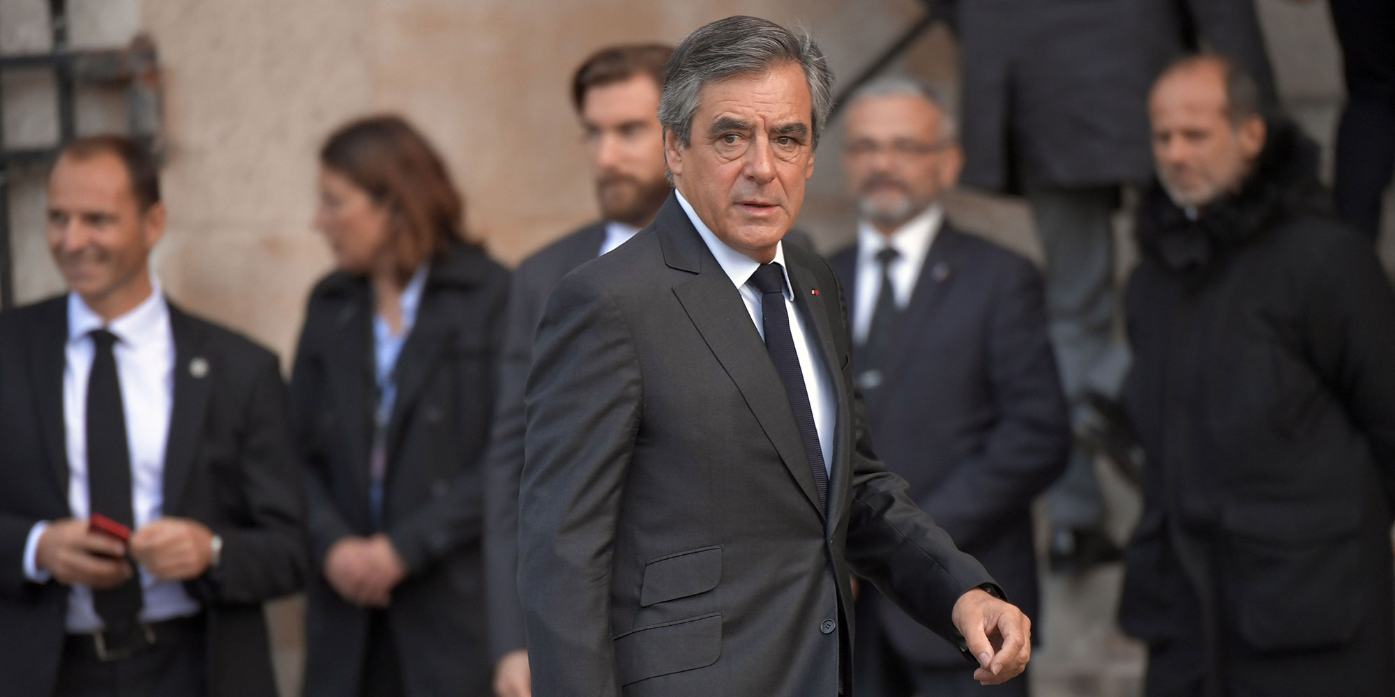 François Fillon condamné à deux ans de prison ferme : Va-t-il vraiment purger sa peine ?