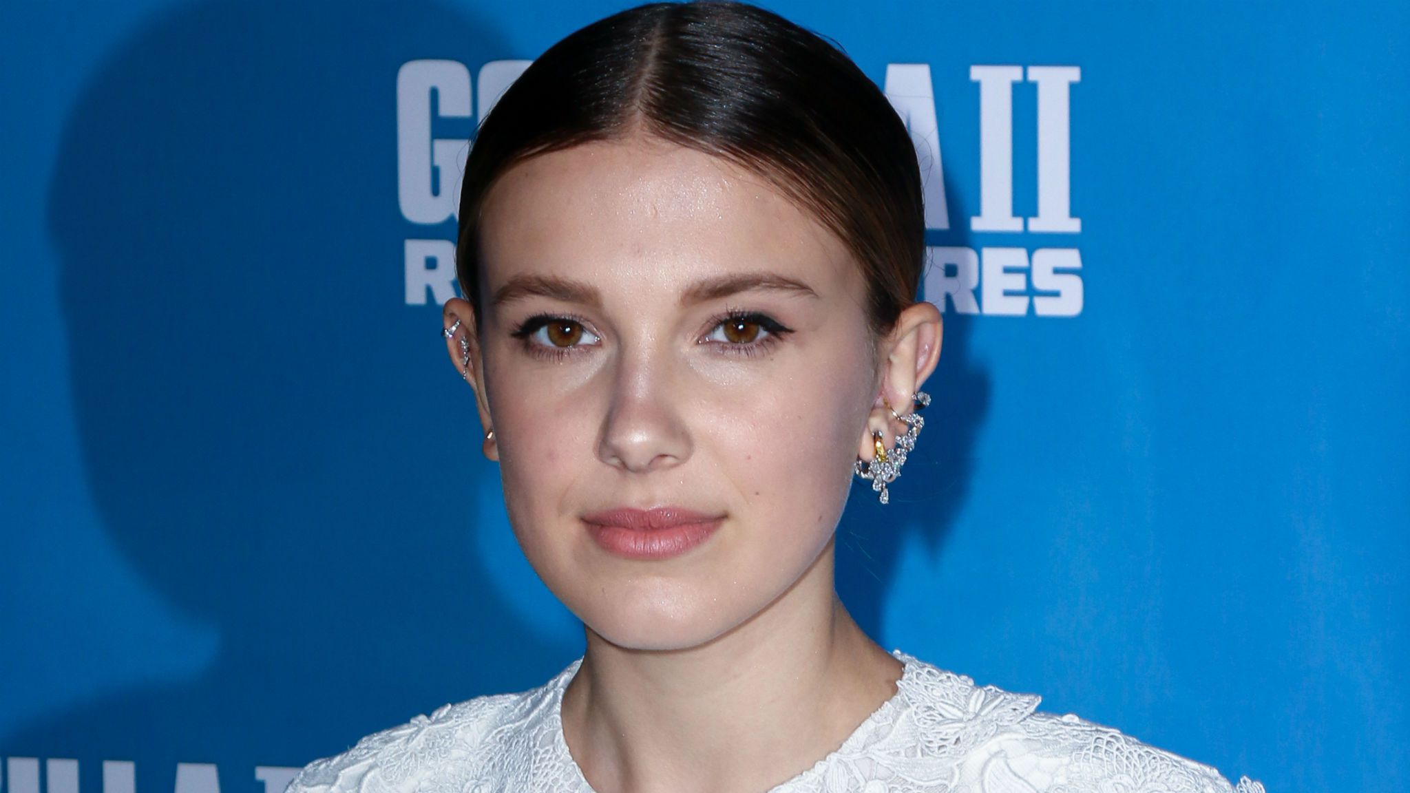 Millie Bobby Brown (Stranger Things) : Cheveux longs et blonds, l'actrice métamorphosée !