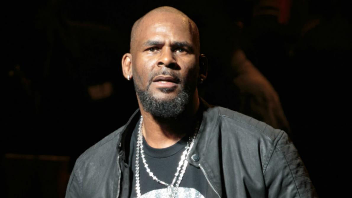 "Quelqu’un a mis le feu à ma voiture" : Tentative d'assassinat d'une victime de R.Kelly ?