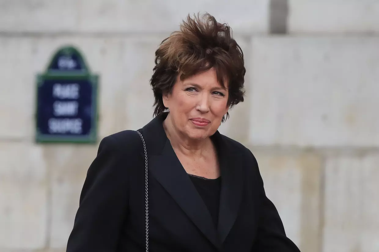 Roselyne Bachelot : Sa participation aux Reines du Shopping divise les chroniqueurs de Cyril Hanouna