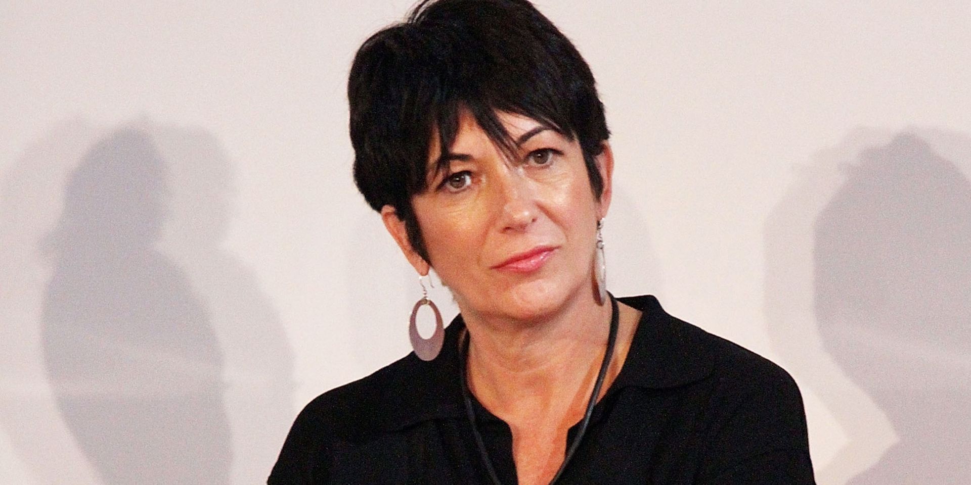 Affaire Jeffrey Epstein : Ghislaine Maxwell en possession de vidéos choc sur des personnalités influentes ?