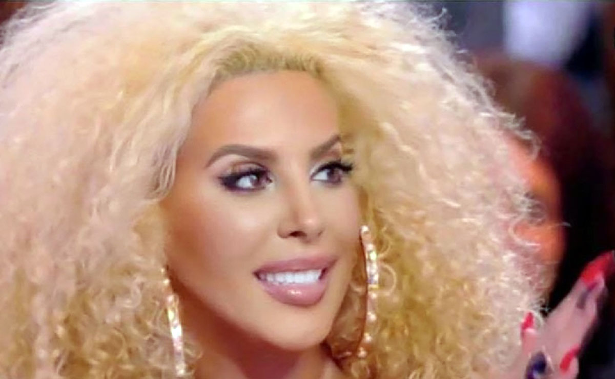 Afida Turner ne ressemble plus du tout à ça ! Découvrez vite son nouveau look !