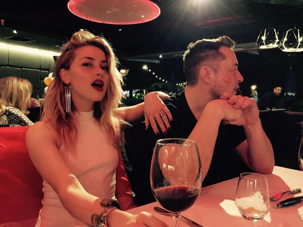 Amber Heard traînée en justice par Elon Musk pour la garde de leurs ... embryons !