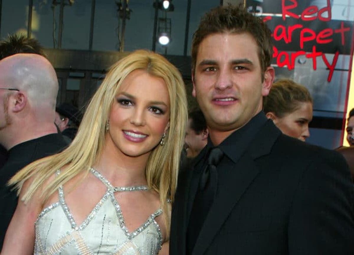 Britney Spears : Son frère explique pourquoi la chanteuse doit être maintenue sous tutelle