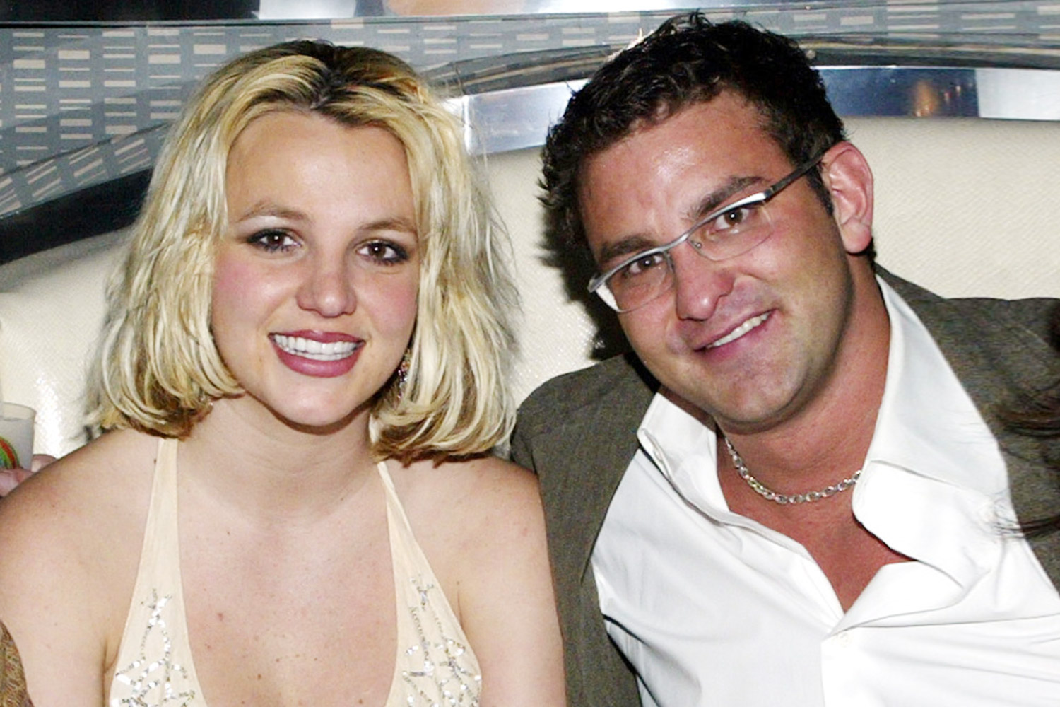 Britney Spears : Son frère explique pourquoi la chanteuse doit être maintenue sous tutelle