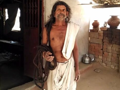  Savjibhai Rathwa, l'homme aux plus longs cheveux au monde !