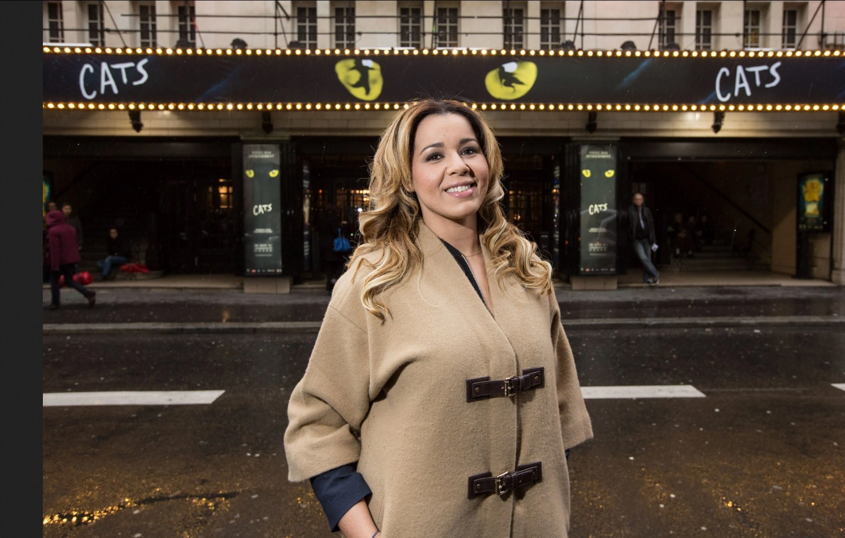 Chimène Badi méconnaissable : Amincie, la chanteuse surprend les internautes