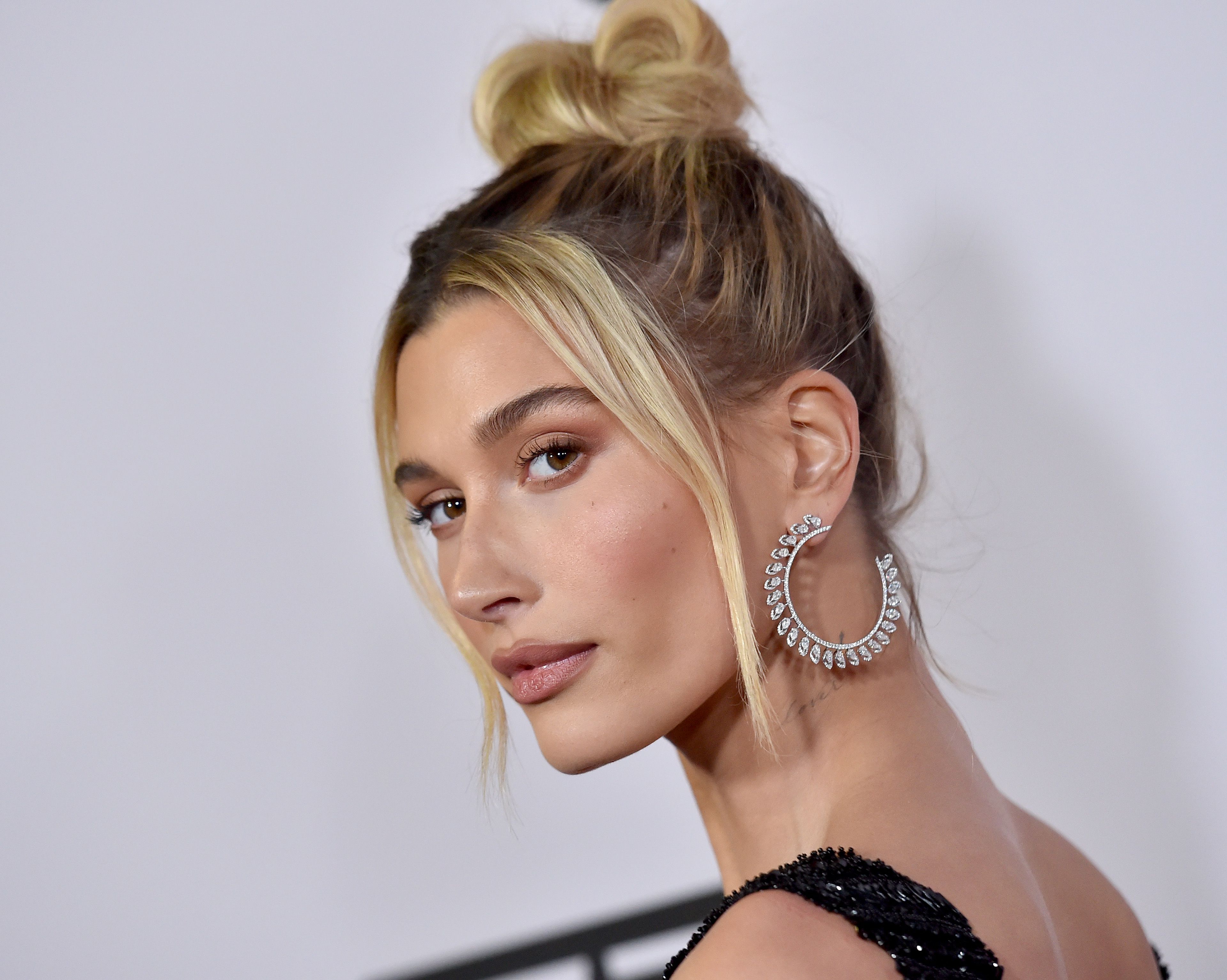 Hailey Bieber taclée par une serveuse sur Tik Tok, elle lui répond !