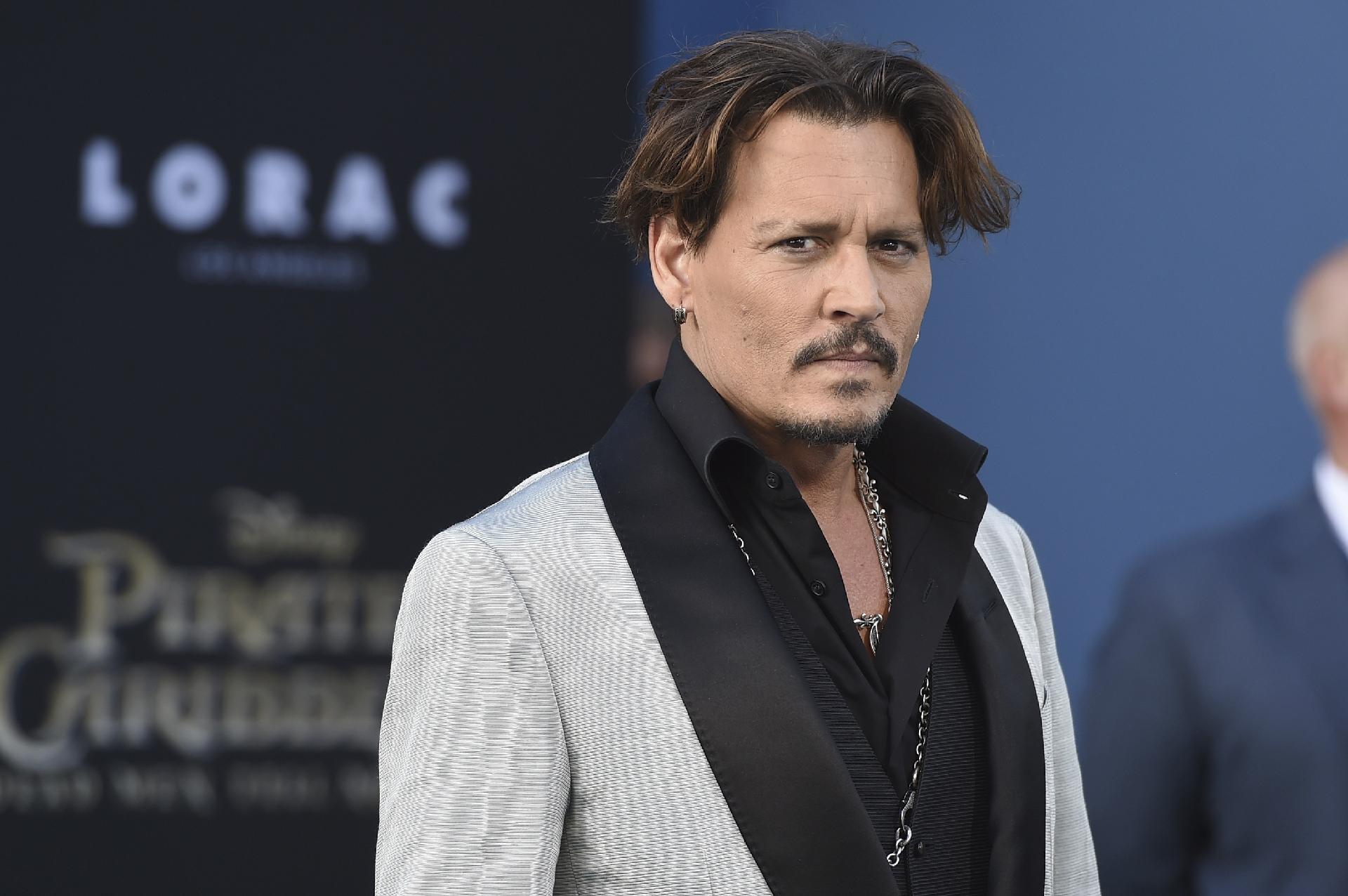 Johnny Depp accusé de violences : Son procès contre The Sun est ouvert !