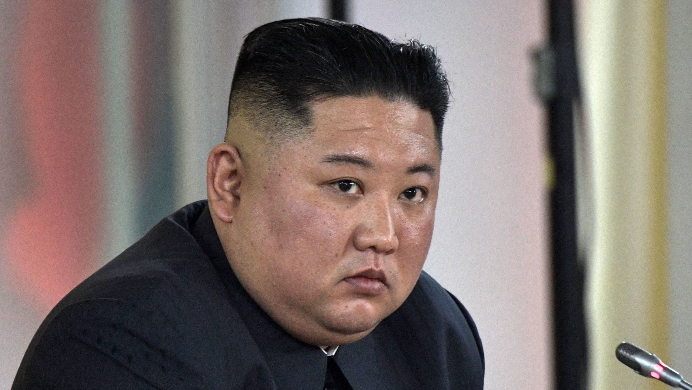 Kim Jong-un : sa récente prise de poids, signe d'une maladie grave ?
