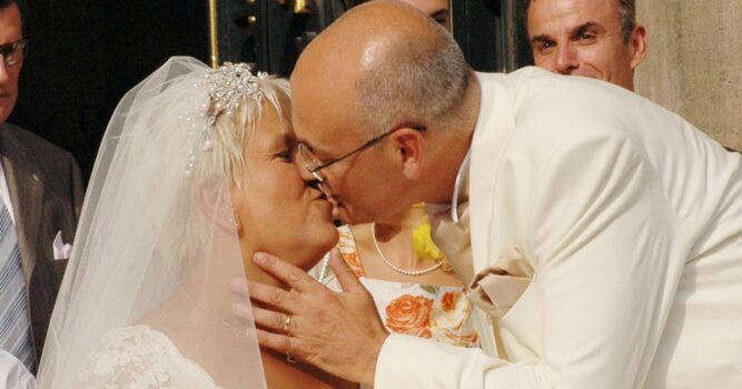  Mimi Mathy et son Marie à leur mariage / Photo D.R.