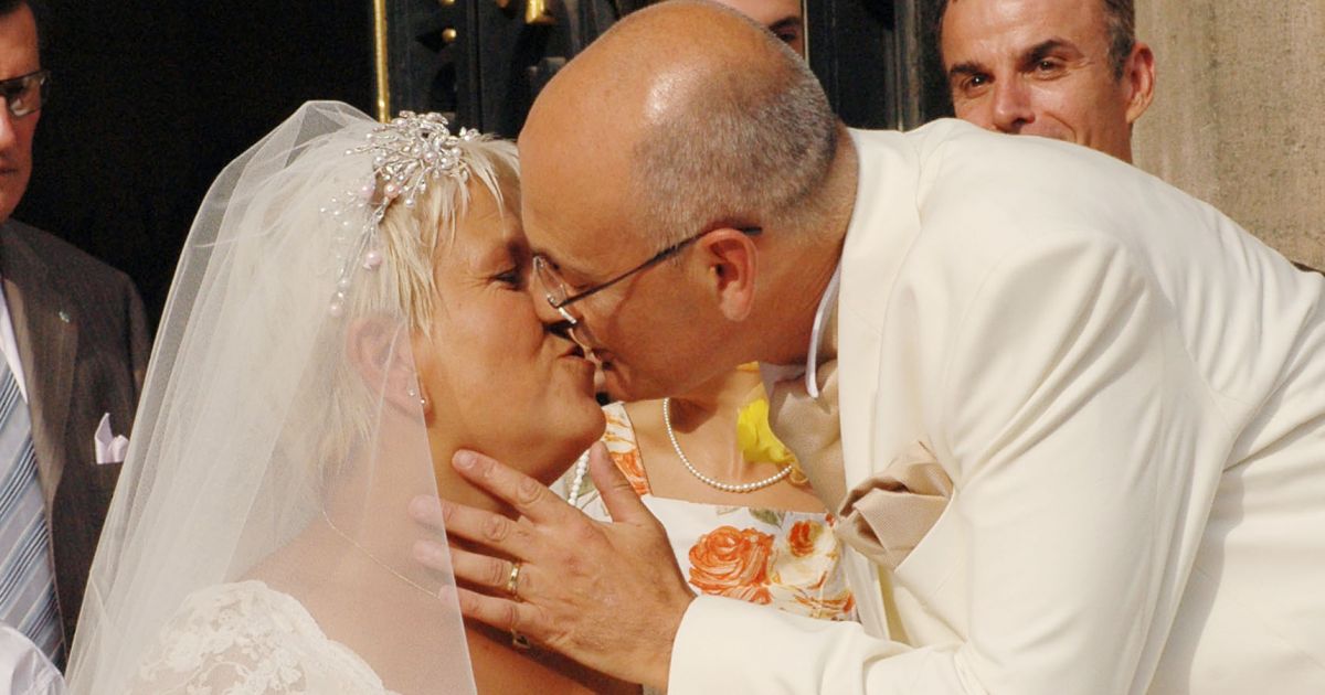 Mimie Mathy au sujet de sa rencontre avec son mari : "il doit être soit homosexuel, soit prêtre"
