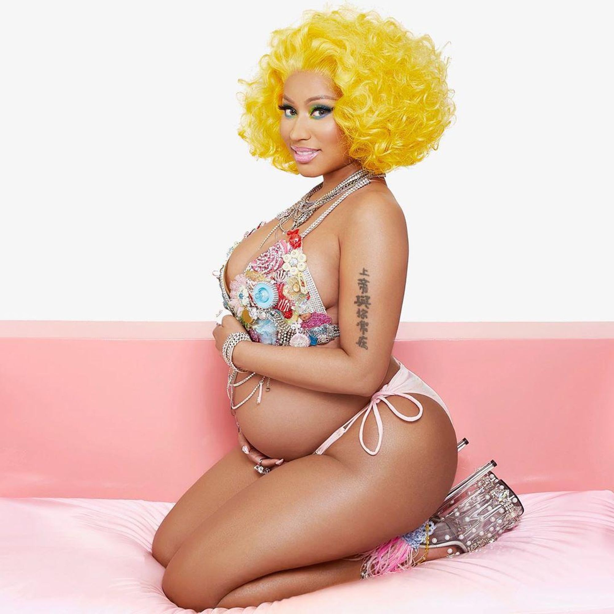 Nicki Minaj : Enceinte de son premier enfant elle affiche un magnifique baby bump !