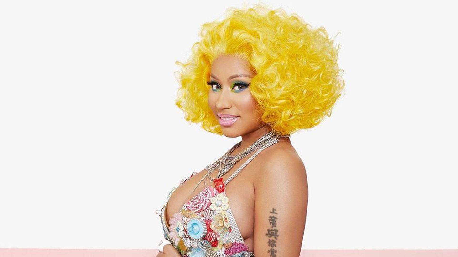 Nicki Minaj : Enceinte de son premier enfant elle affiche un magnifique baby bump !