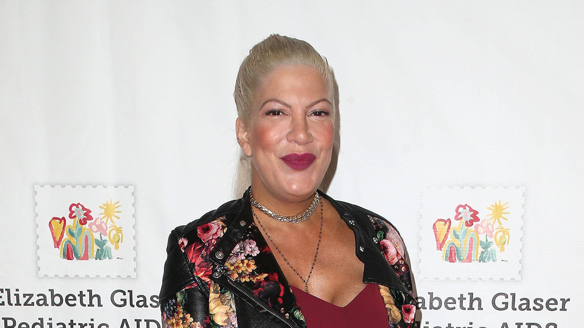 Tori Spelling (BH90210) : Sa méthode exclusive pour gagner de l'argent fait polémique, ses fans sont sous le choc !