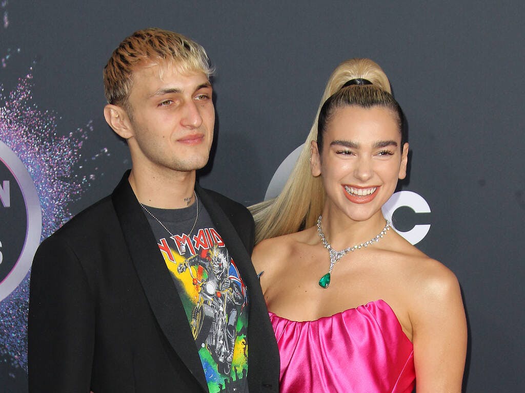 Dua Lipa et Anwar Hadid : Le couple accueille un nouveau membre dans leur famille