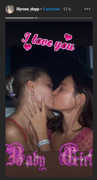 Lily-Rose Depp en couple ? Ce baiser qui enflamme la toile !