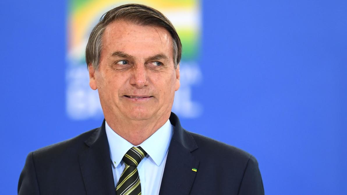 Quand Jair Bolsonaro confond un homme nain avec un enfant