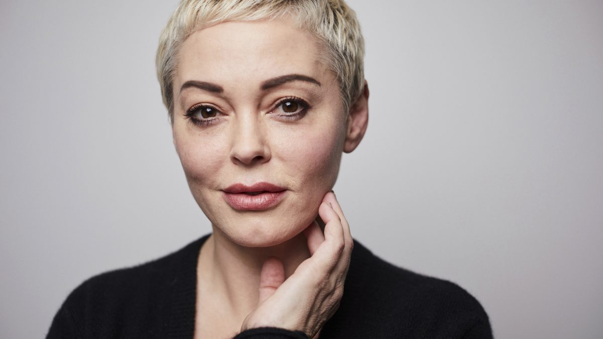 Rose McGowan (Charmed) accuse le réalisateur Alexander Payne d’agression sexuelle