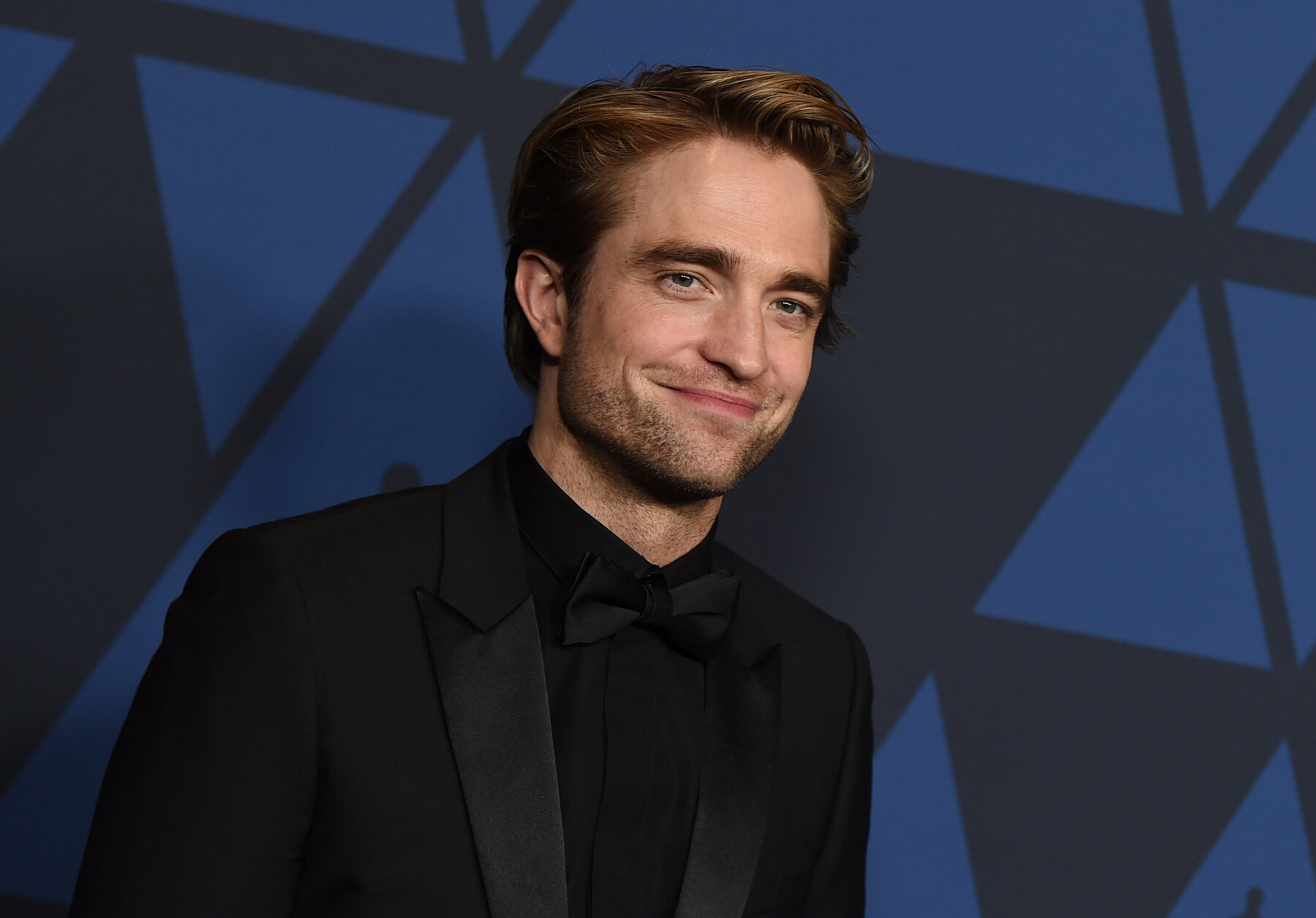 Robert Pattinson testé positif au Covid-19 : Le tournage de The Batman suspendu !