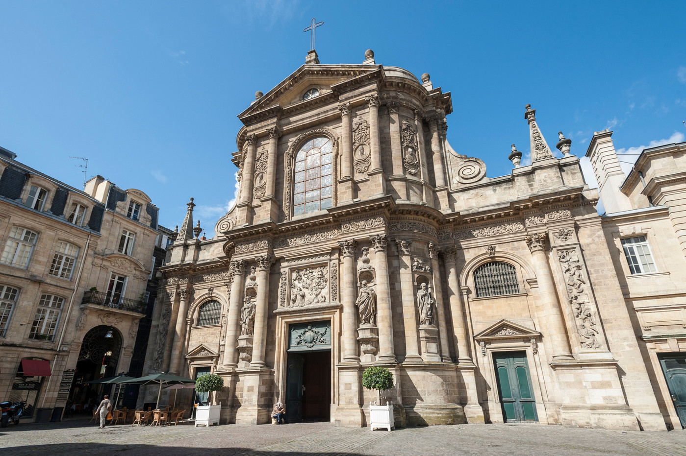 Un touriste de 73 ans agresse un bénévole dans une église pour du gel hydroalcoolique avec une lime à ongles