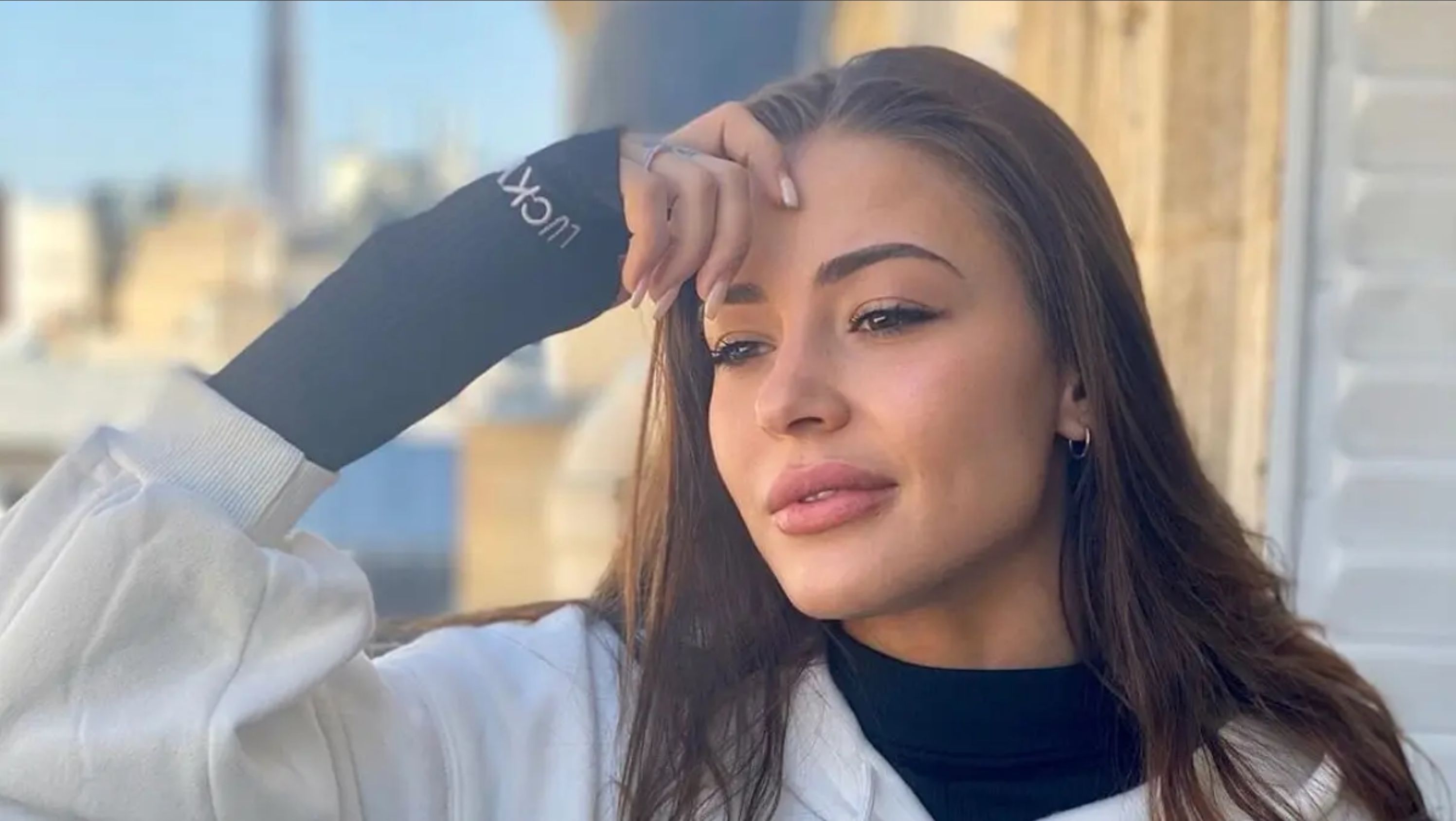 Alix pousse un coup de gueule contre le manque d'éducation de certaines personnes
