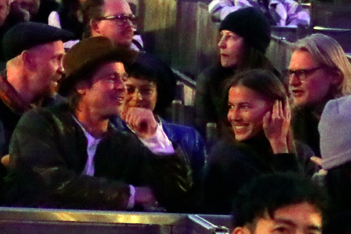  Brad Pitt et Nicole Poturalski au concert de Kanye West - novembre 2019