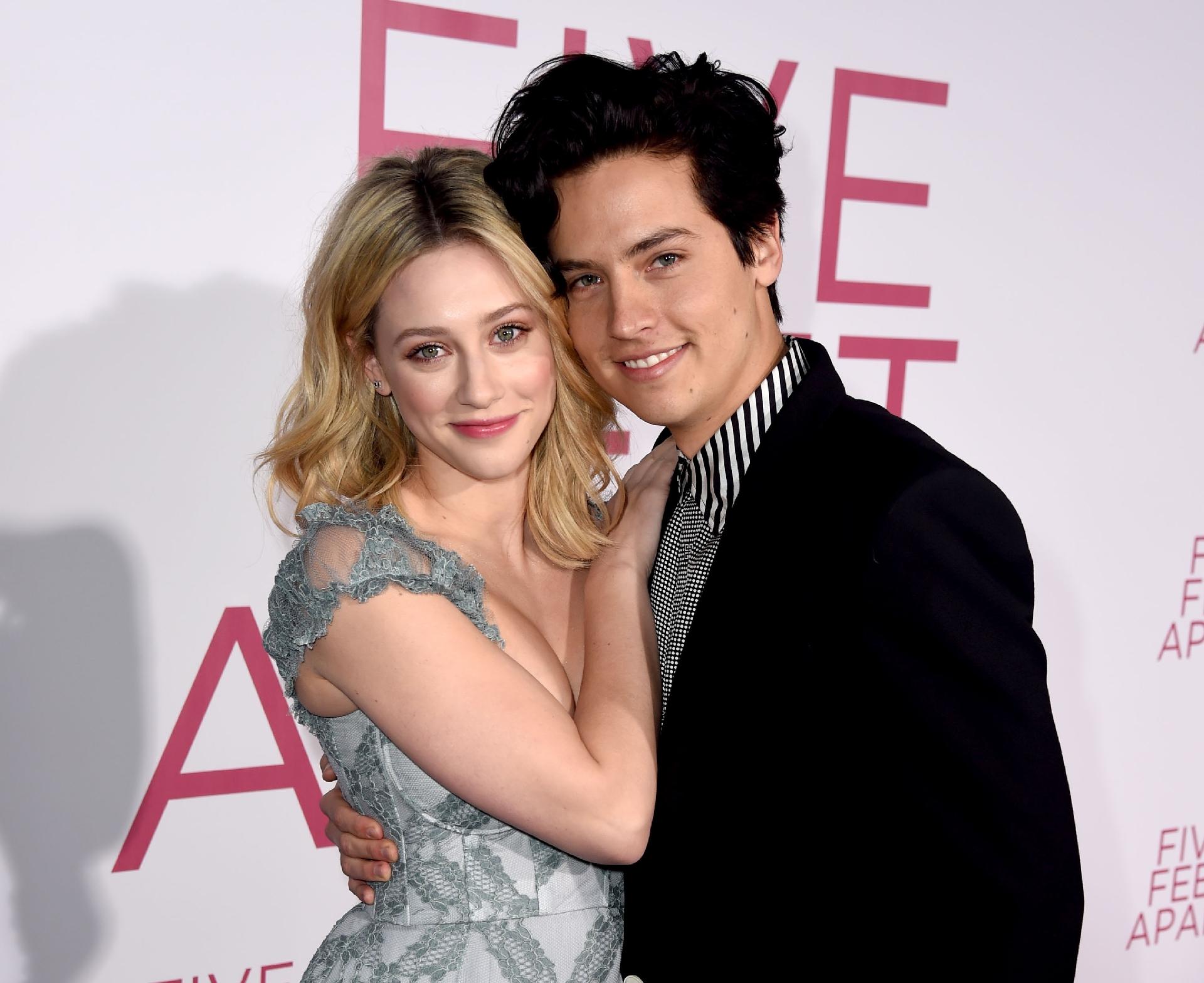 Cole Sprouse (Riverdale) : L'ex de Lili Reinhart à nouveau en couple ? Mais alors avec qui ?