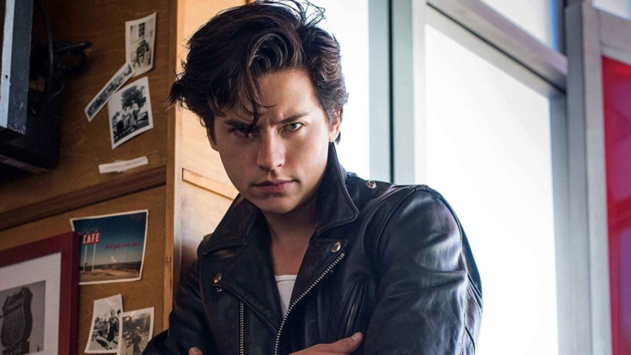 Cole Sprouse (Riverdale) : L'ex de Lili Reinhart à nouveau en couple ? Mais alors avec qui ?