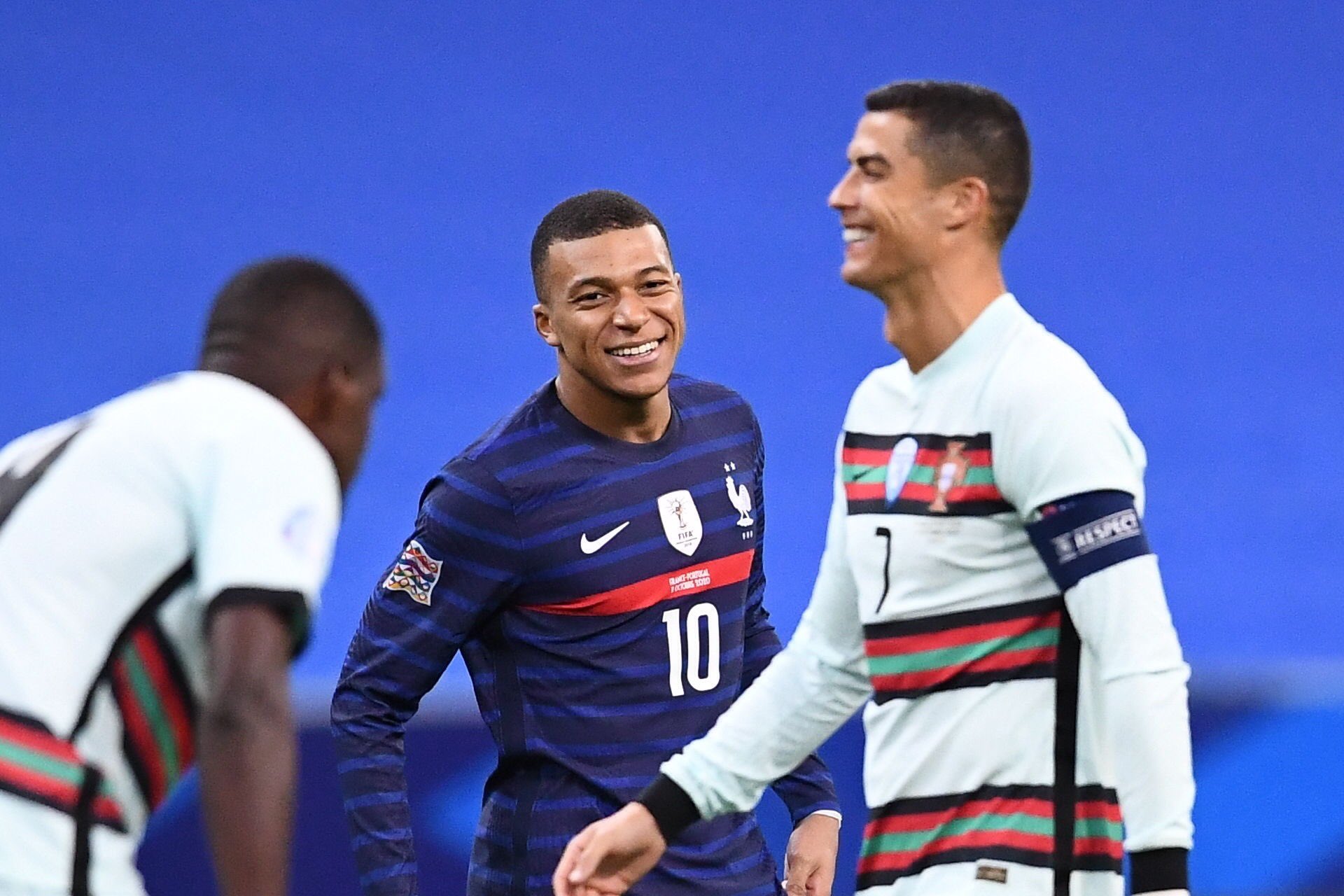 Kylian Mbappe fan de Cristiano Ronaldo : Sa réaction après avoir joué contre son idole !