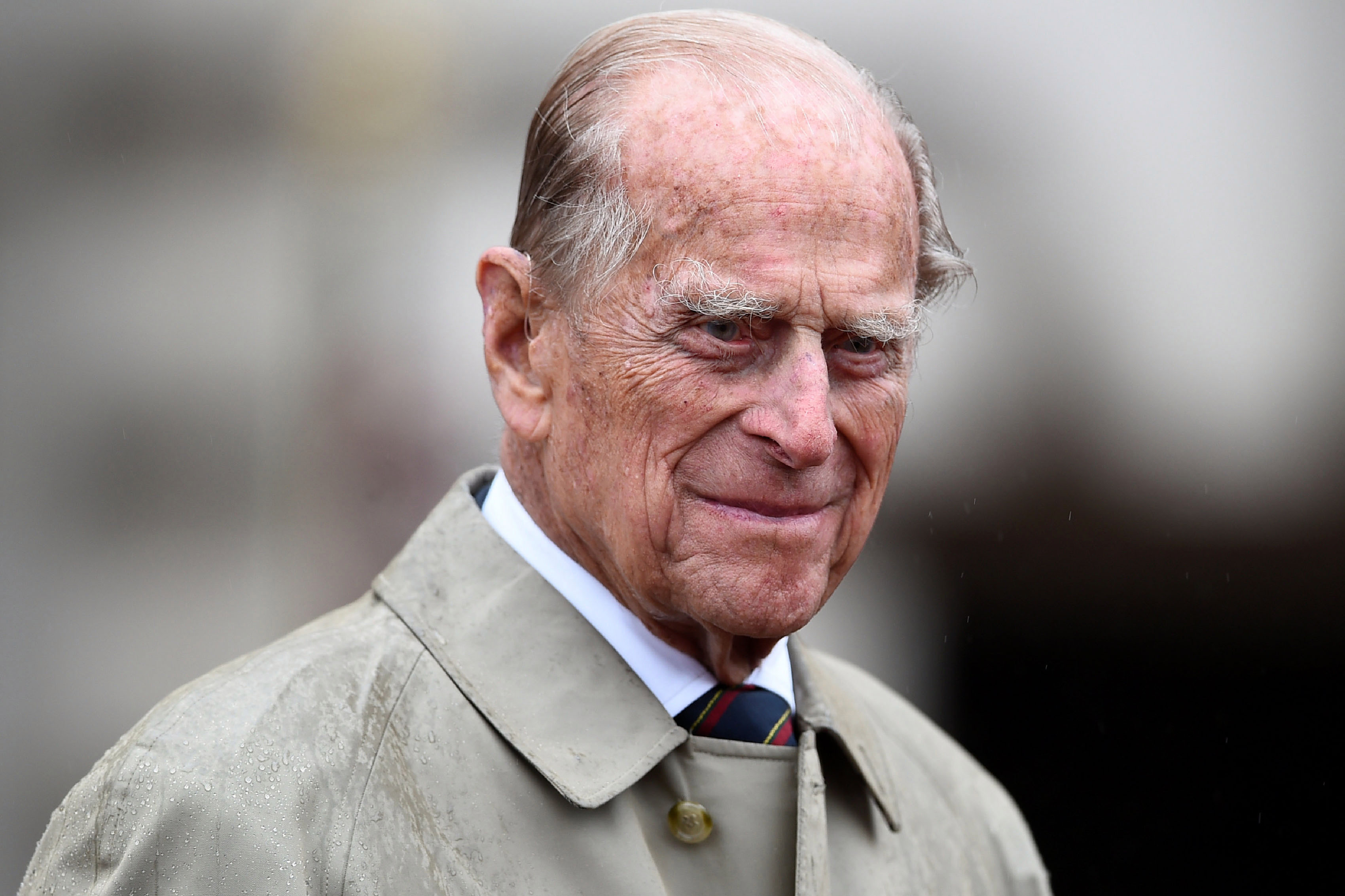 Prince Philip : "Bouleversé" par le Megxit, le prince consort prend ses distances avec les Sussex