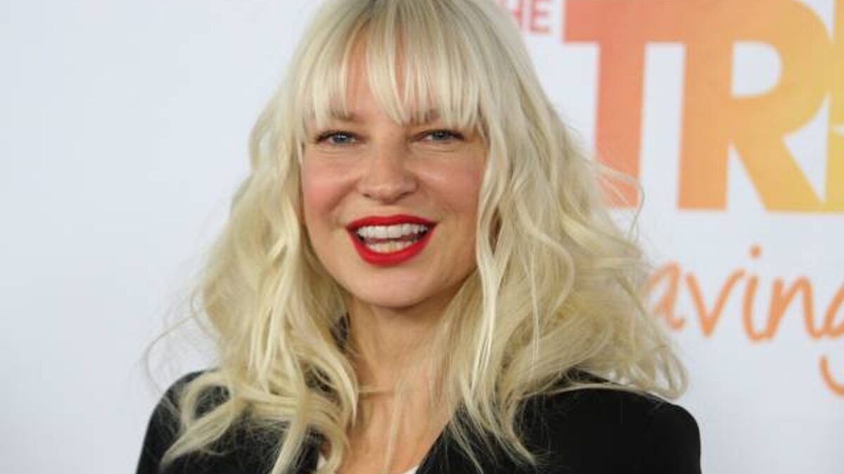 Sia apporte son soutien à Johnny Depp, accusé de violences conjugales