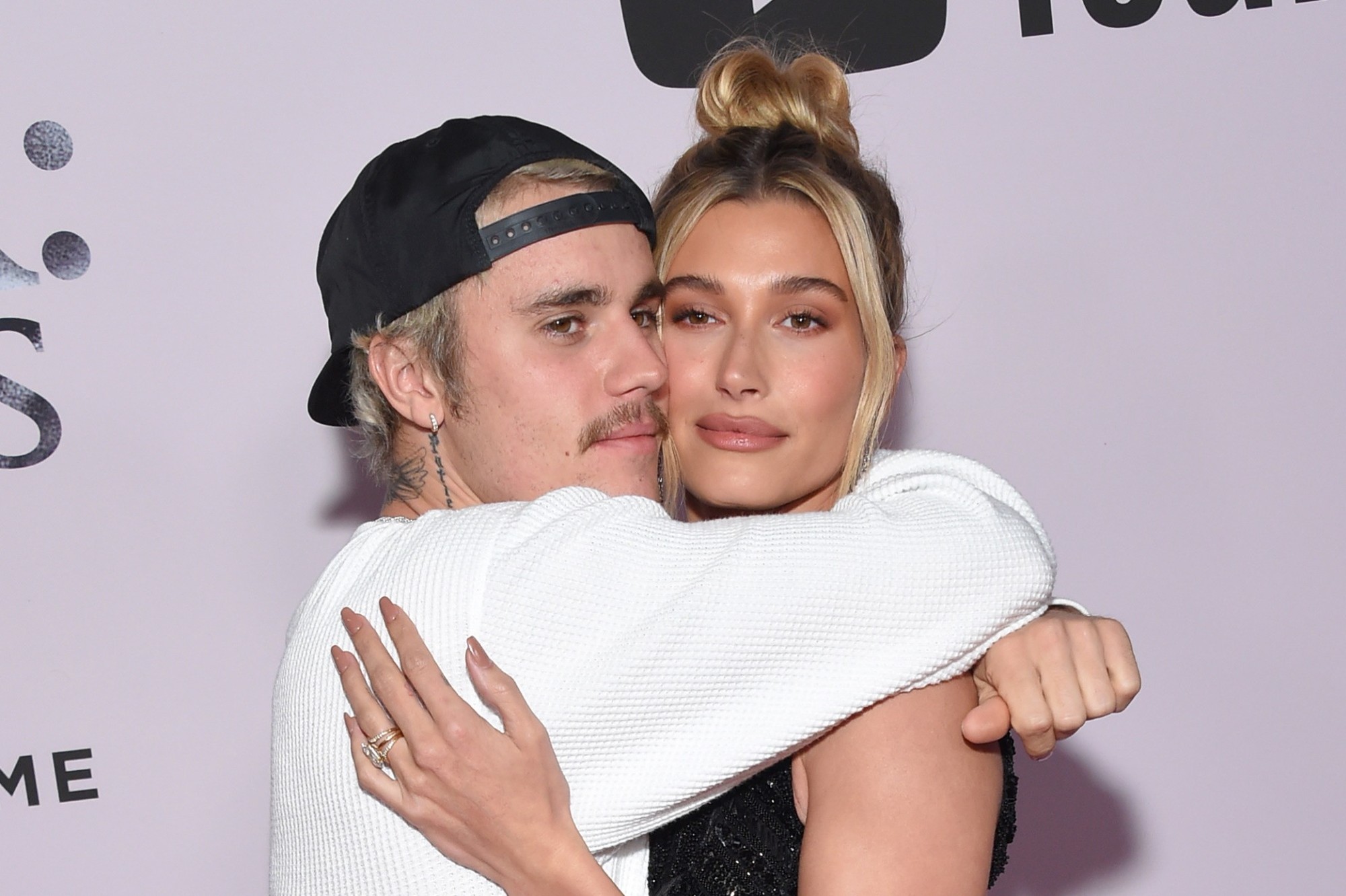 Hailey Baldwin enceinte de Justin Bieber ? Elle dit tout !