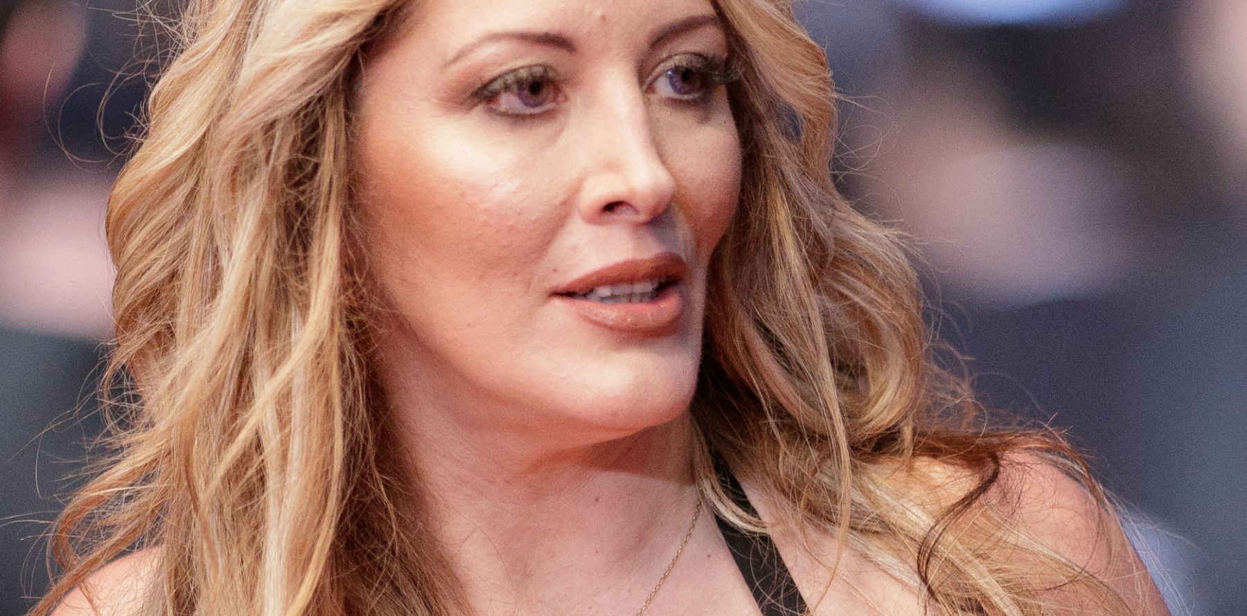 Loana accuse Fred Cauvin de lui avoir volé tout son argent : &quot;Je vais finir sous un pont&quot;