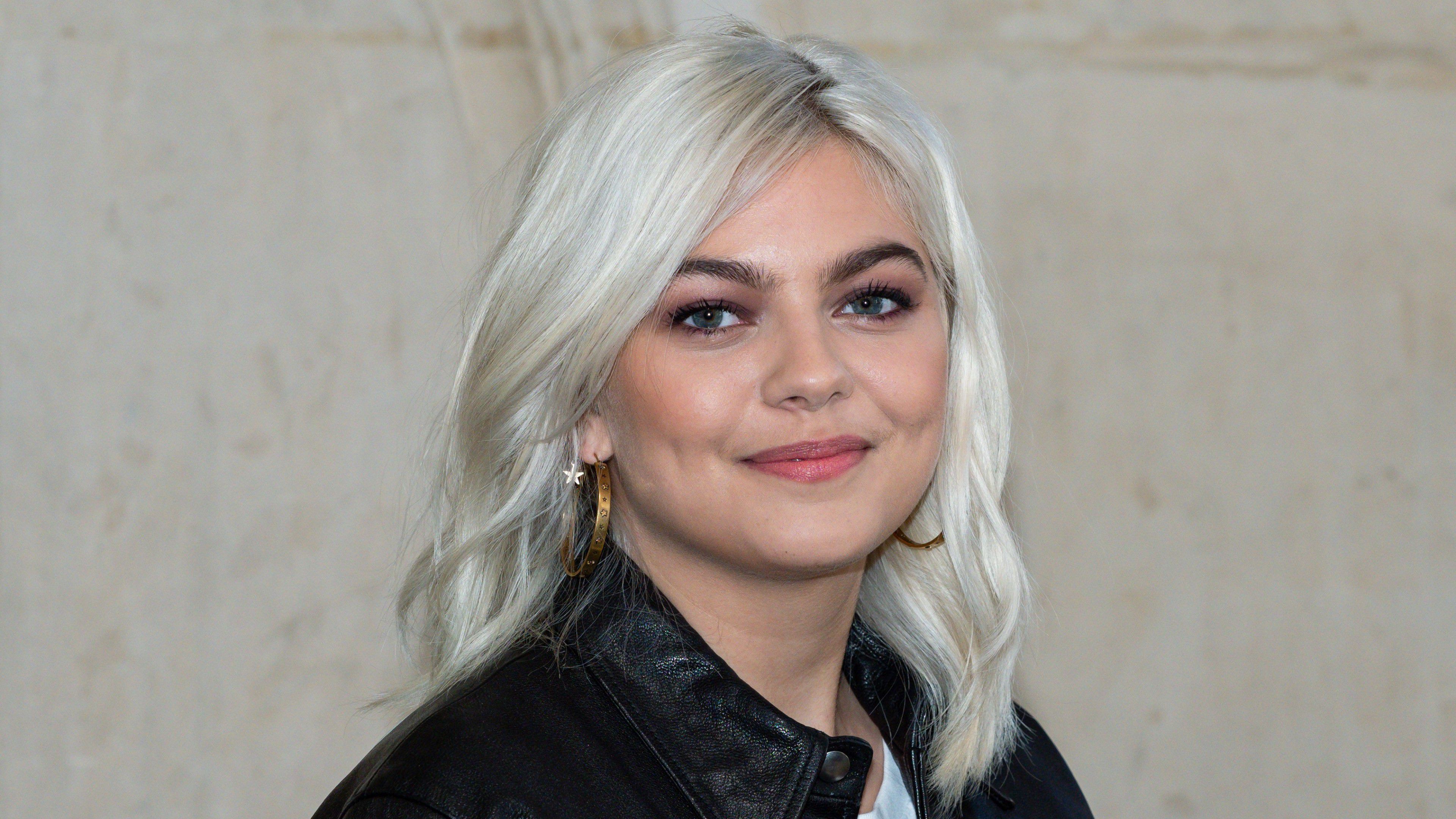 Louane : ce proche célèbre qui l'accompagne et la soutient depuis ses débuts