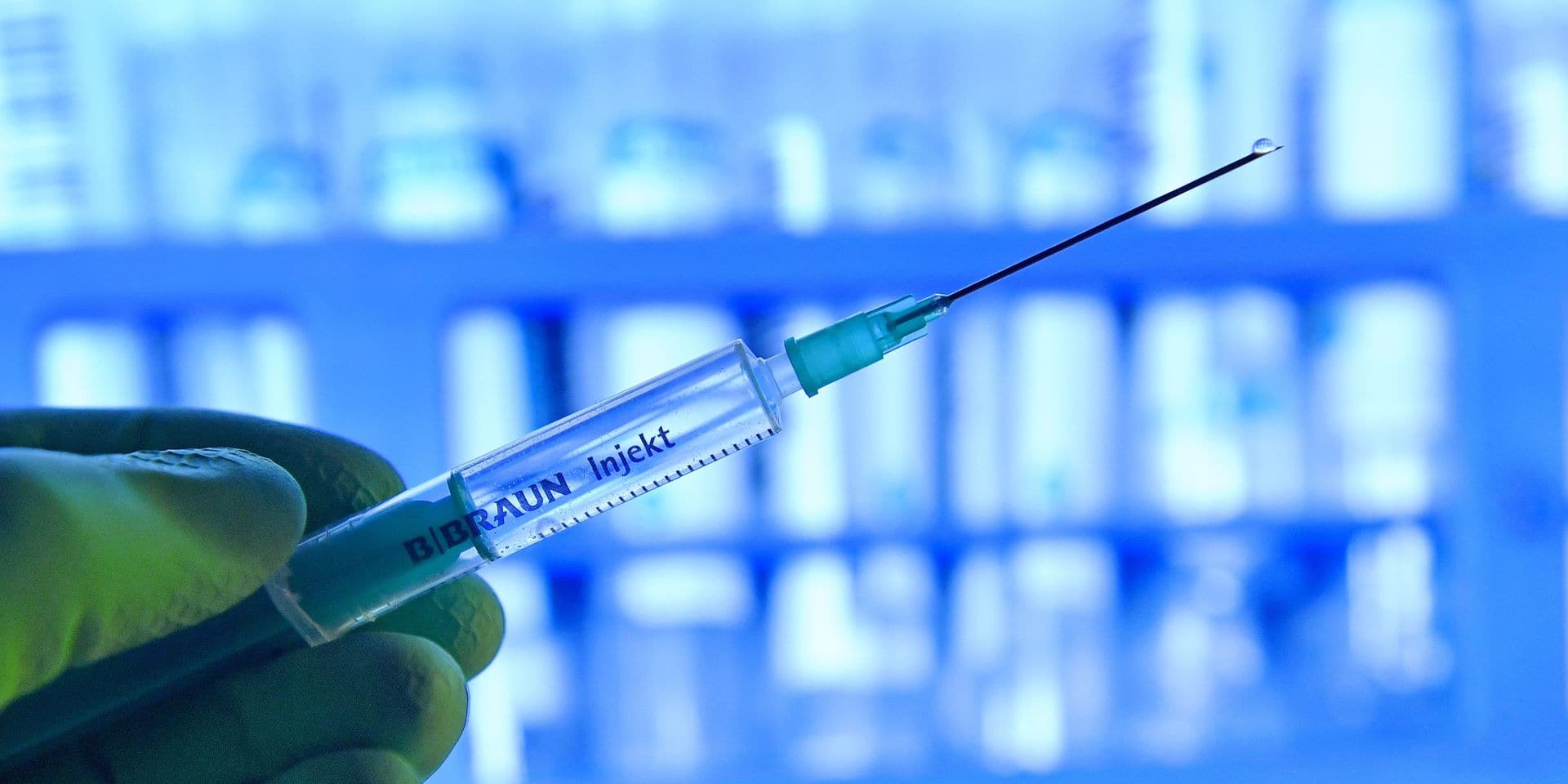 Sanofi annonce un vaccin contre le coronavirus pour 2021 !