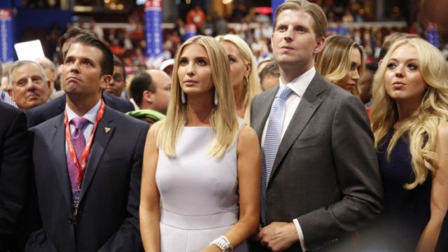  Donald Jr, Ivanka, Eric et Tiffany Trump @ Brian van der Brug / LA Times