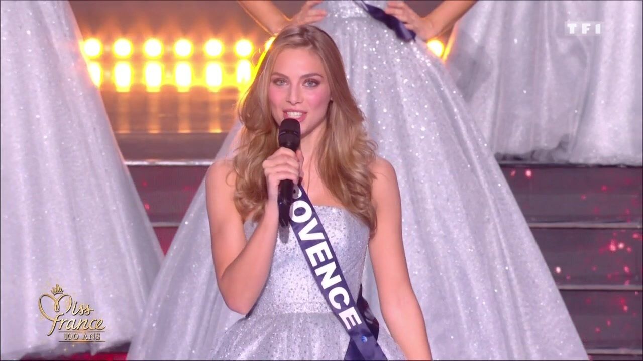  April Benayoum (Miss Provence) @TF1