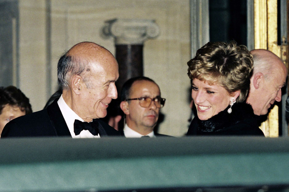 Mort de Valéry Giscard d'Estaing : l'ancien président a-t-il entretenu une liaison avec lady Diana ?