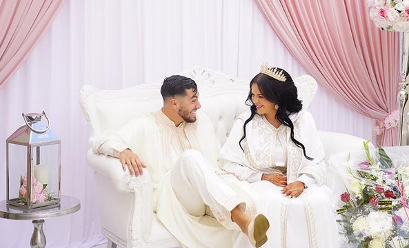  Sarah Fraisou et Ahmed lors de leur mariage @Instagram