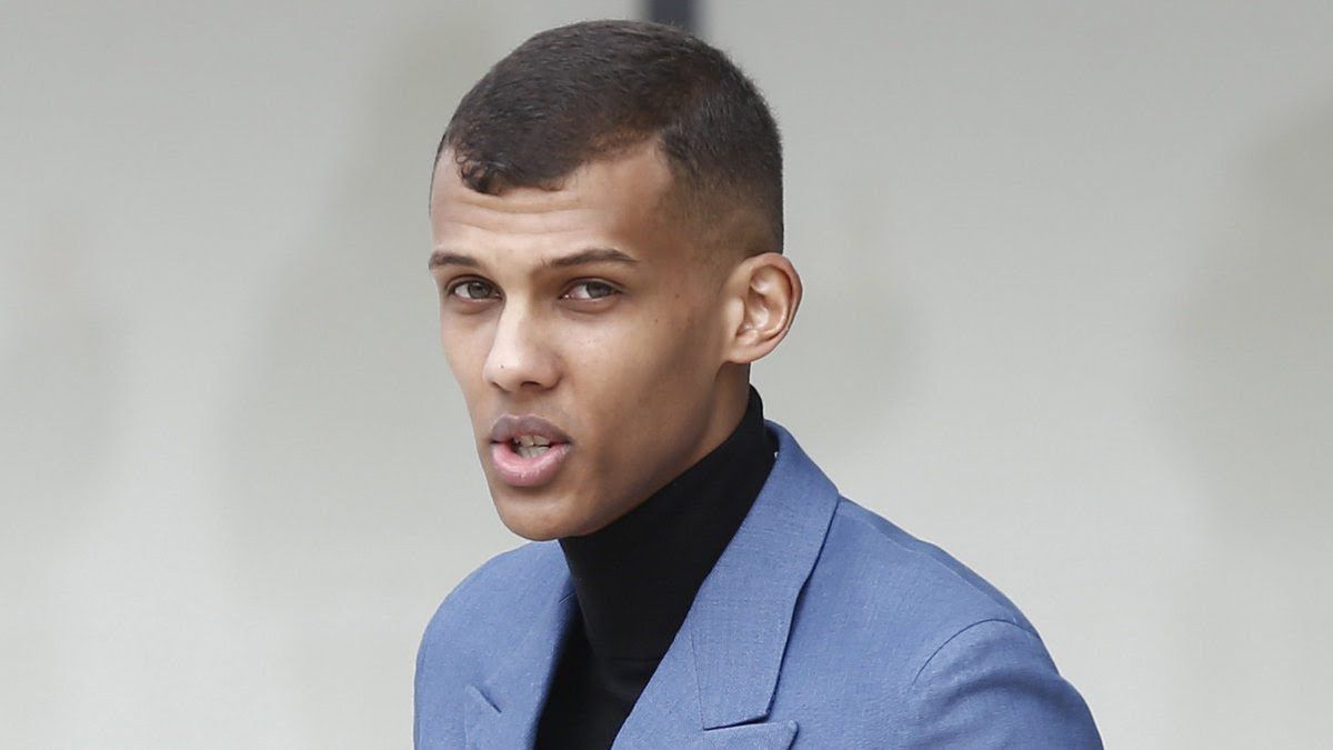 Stromae passe une soirée au restaurant à Dubaï avec un célèbre couple de la télé-réalité