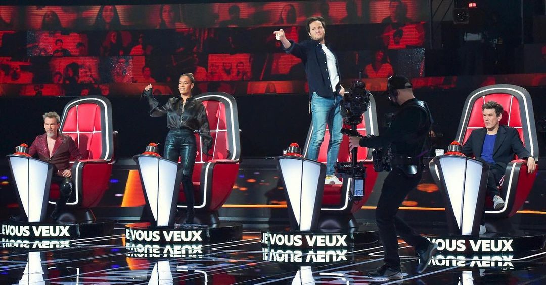  Vianney survolté sur la première photo officielle de la saison 10 de The Voice @TF1
